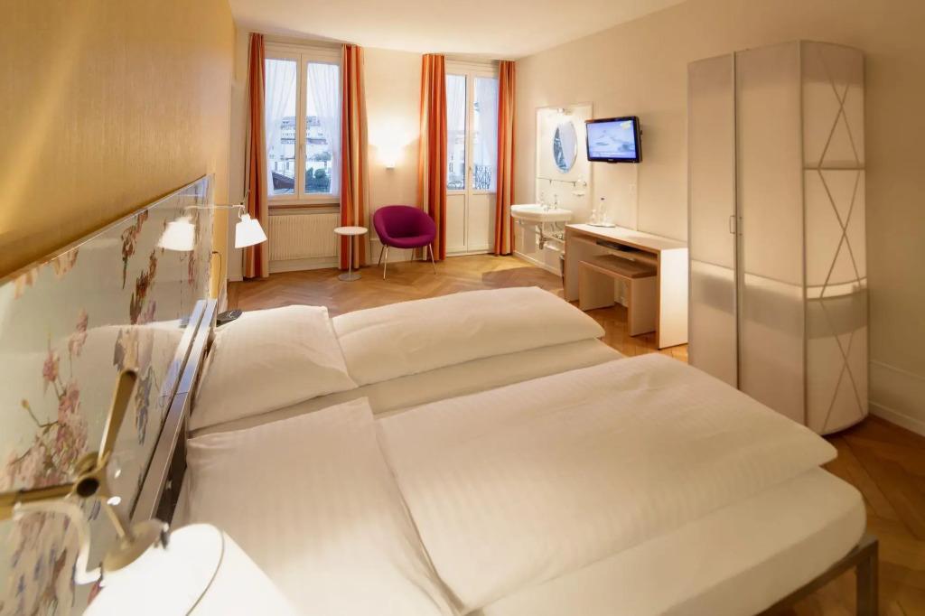 hotel image 16