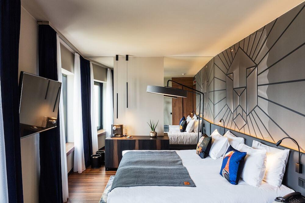 hotel image 13