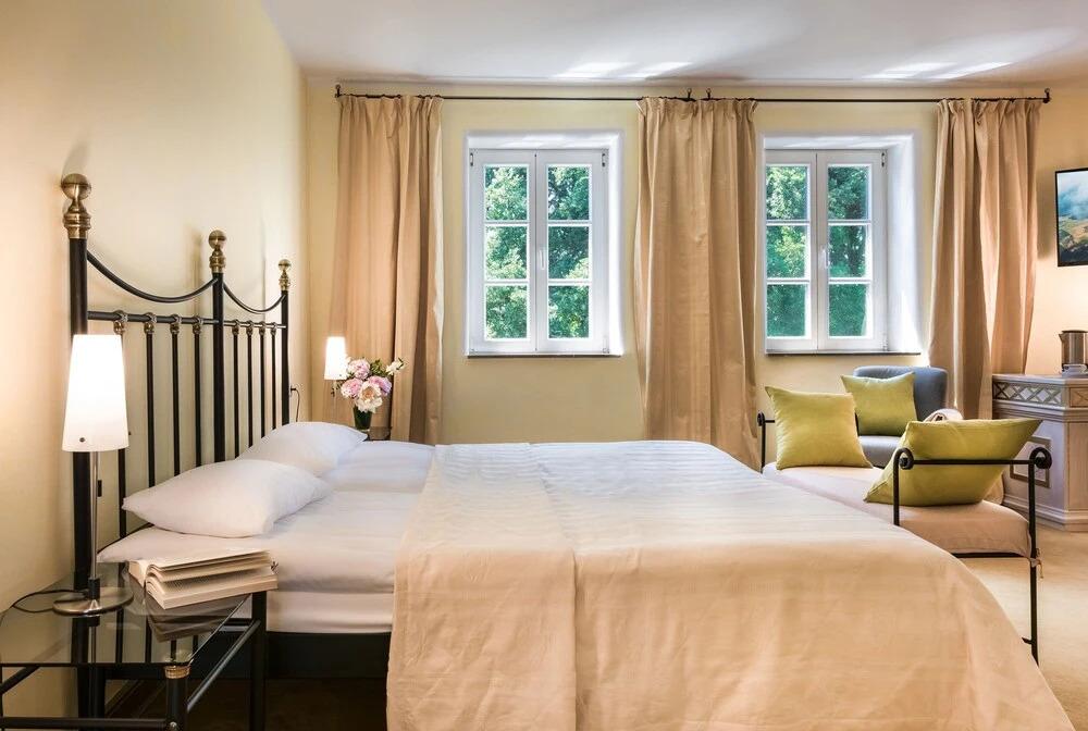 hotel image 11
