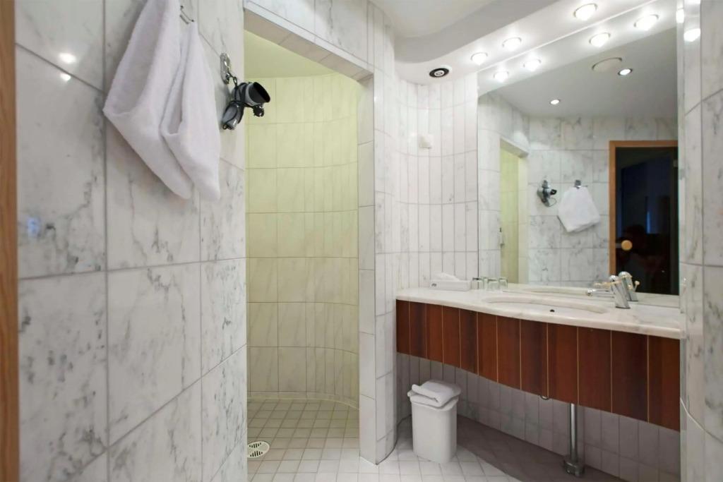 hotel image 12