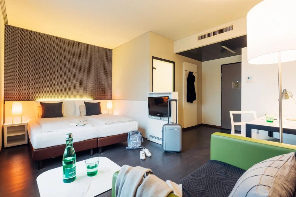 hotel image 9