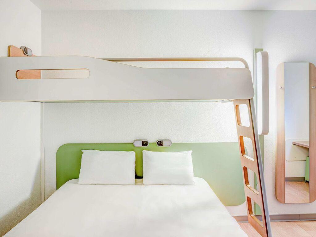 hotel image 10