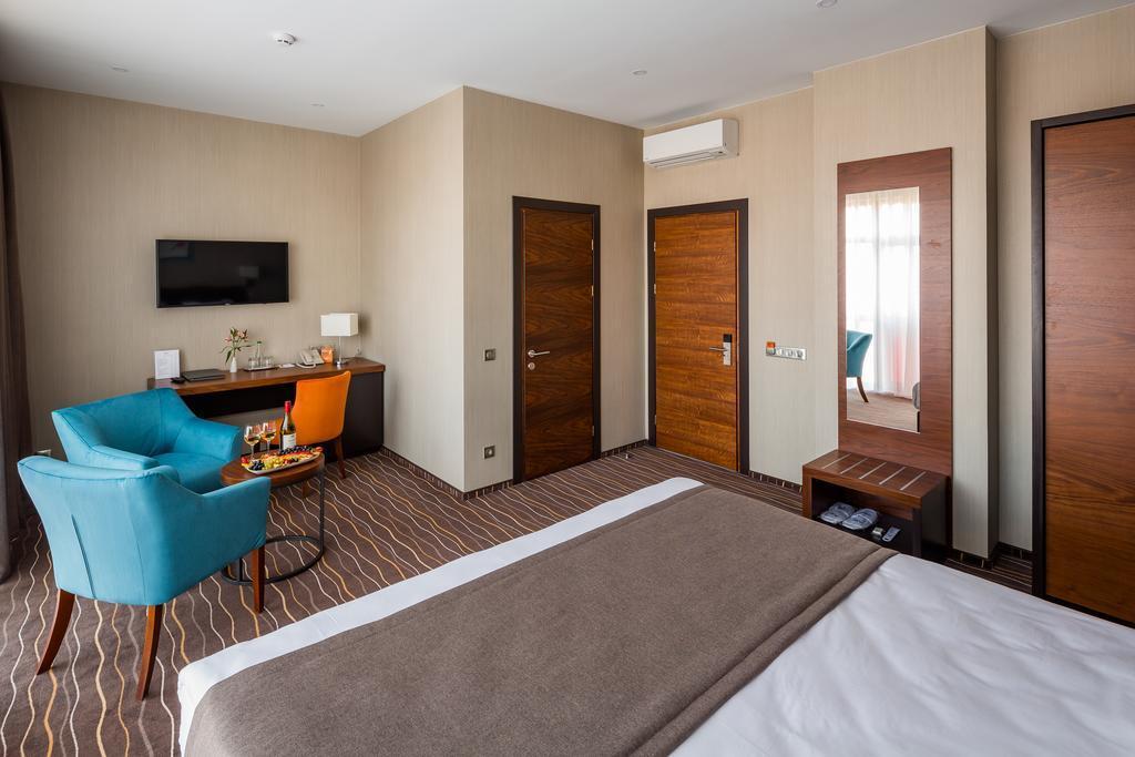 hotel image 9