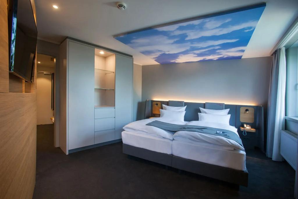 hotel image 12