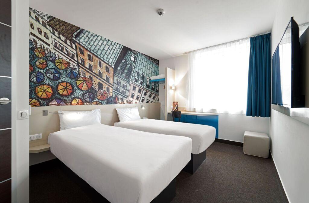 hotel image 16