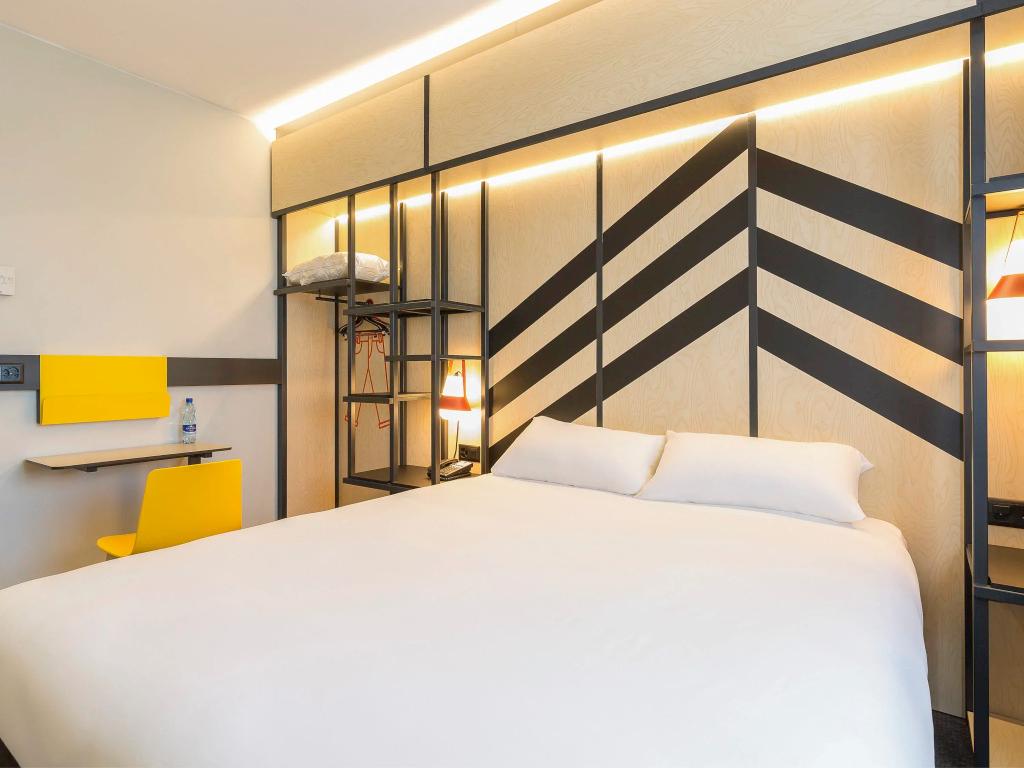 hotel image 13