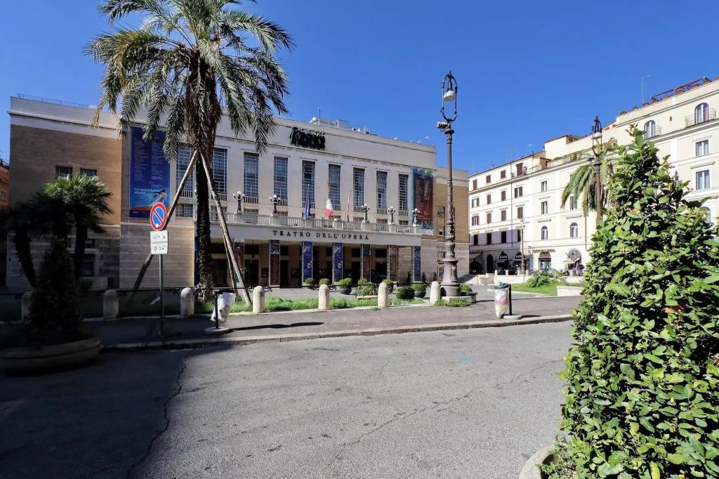 hotel image 10