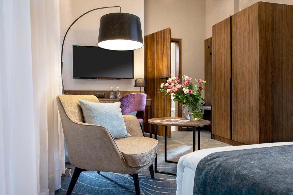 hotel image 13