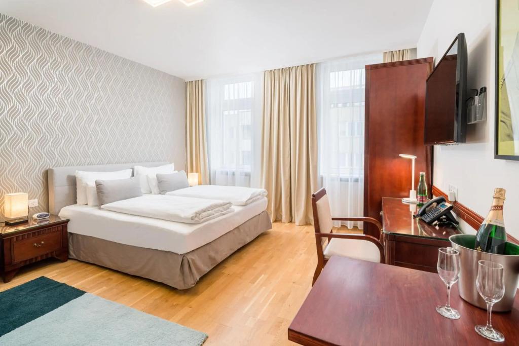 hotel image 12