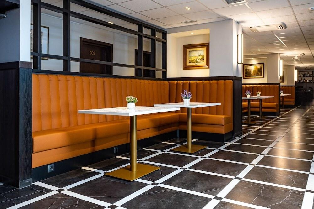 hotel image 10