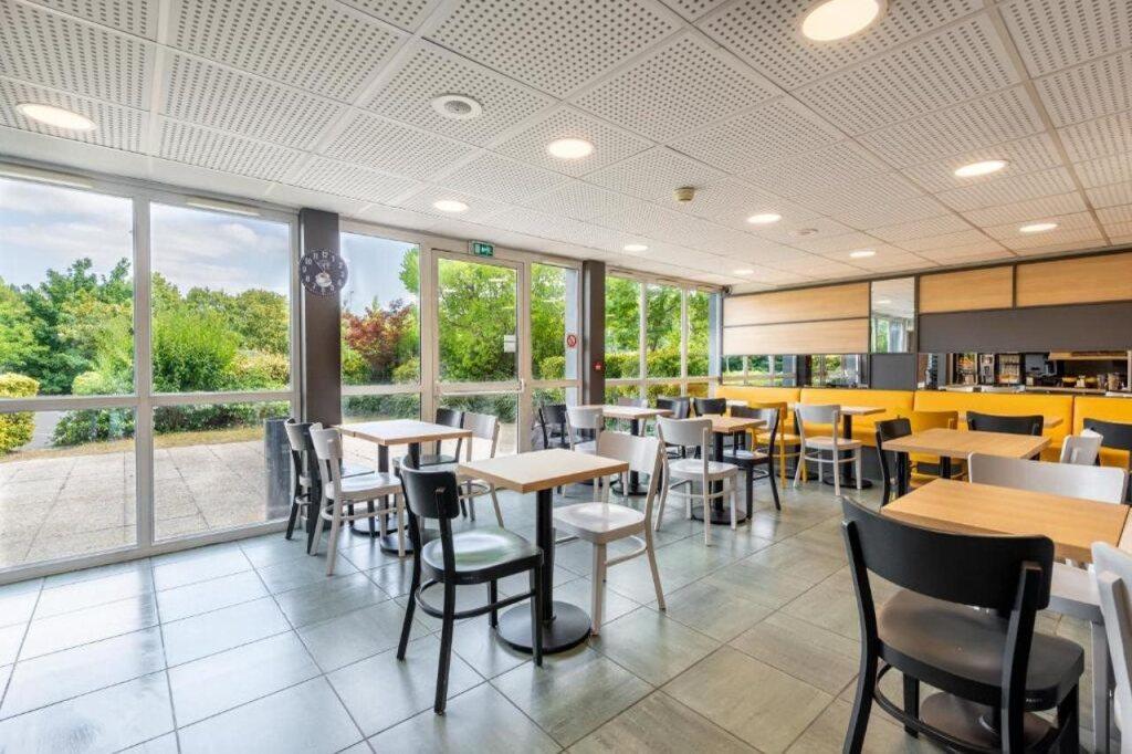 hotel image 11