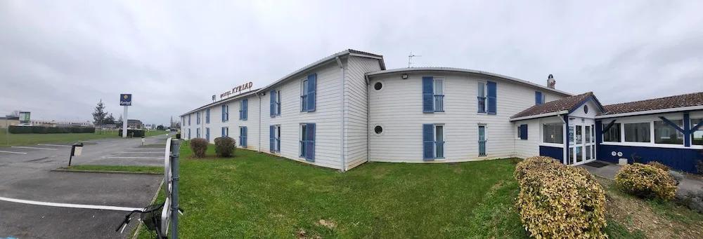 hotel image 9