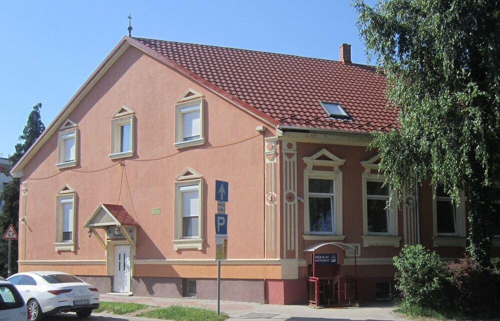 hotel image 16
