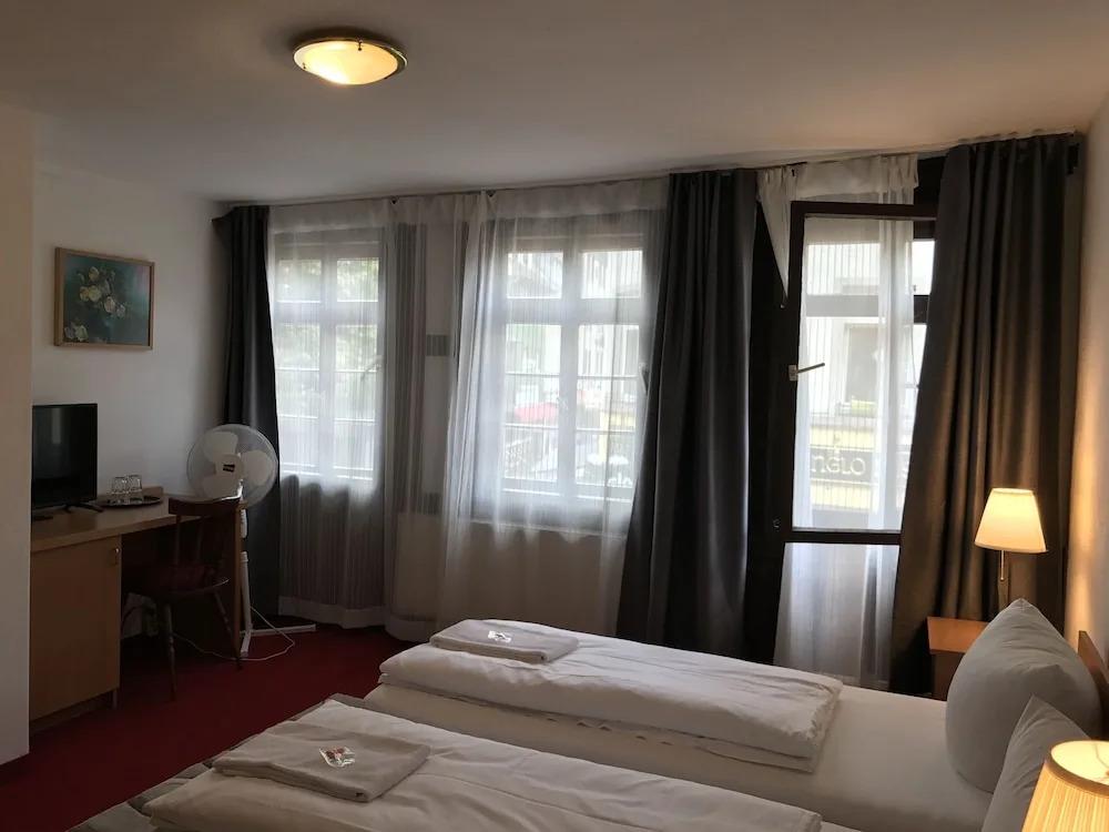 hotel image 9