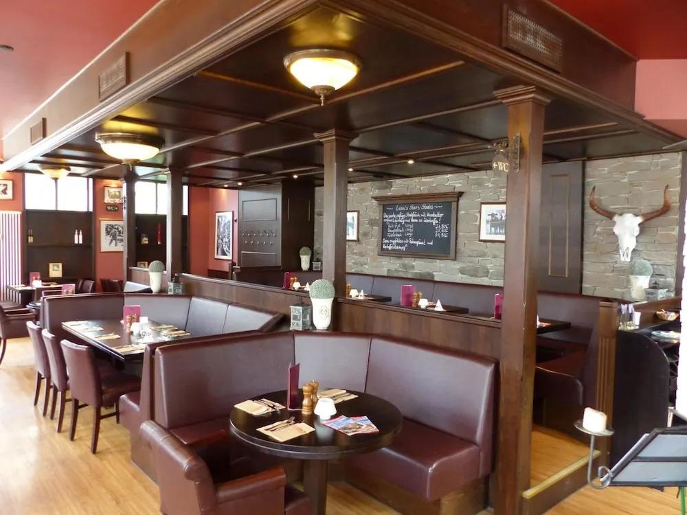 hotel image 9