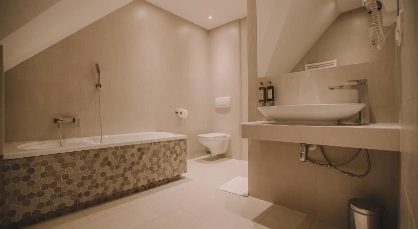 hotel image 12