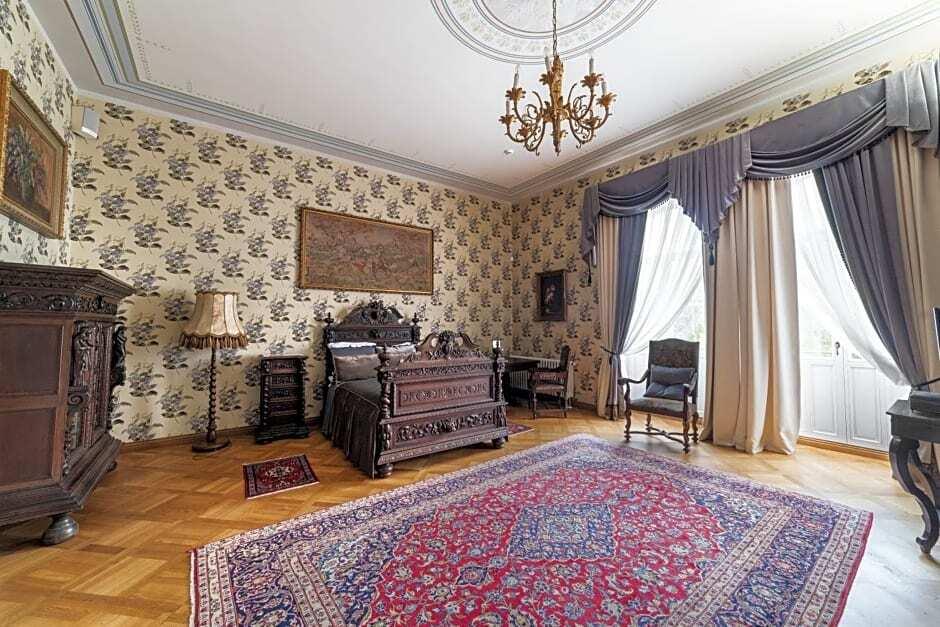 hotel image 12