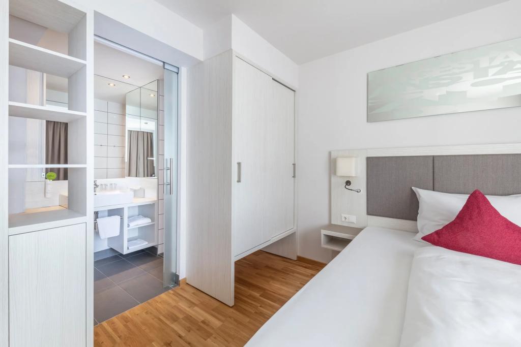 hotel image 13