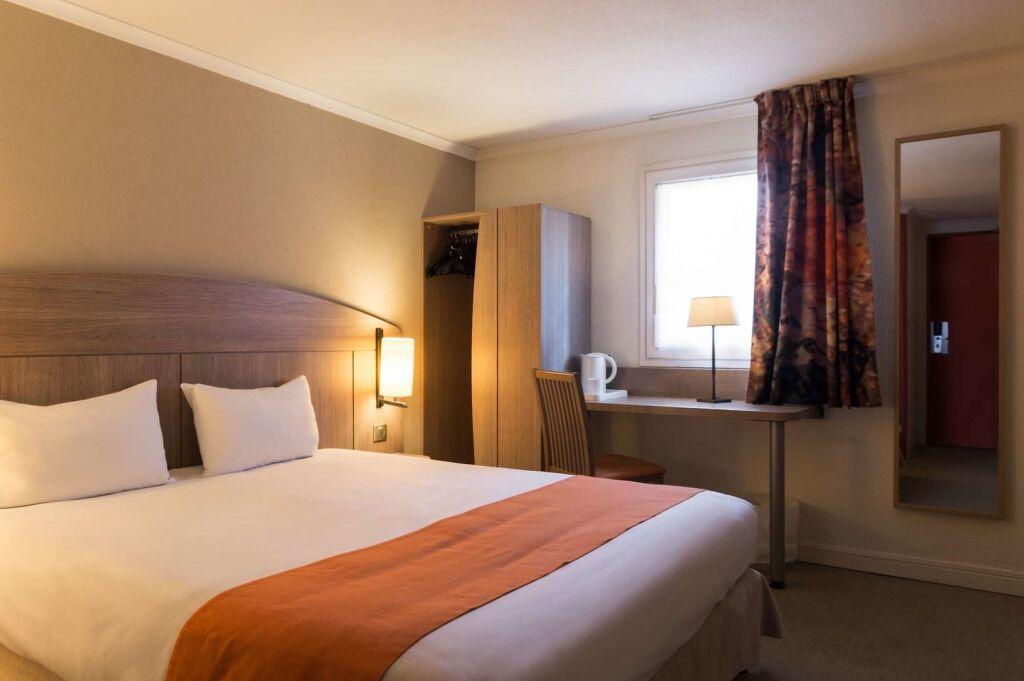 hotel image 10