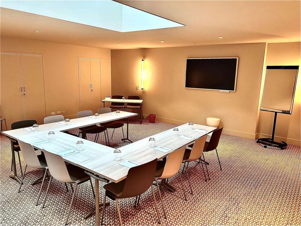 hotel image 32