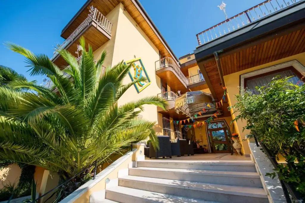 hotel image 13