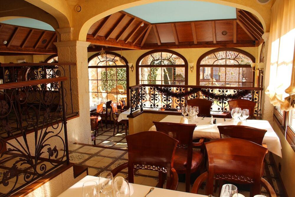 hotel image 12