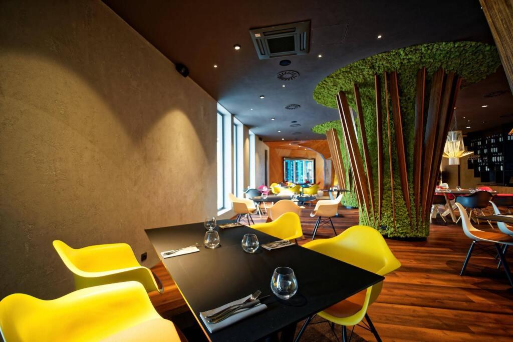 hotel image 13