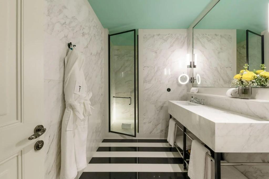 hotel image 37