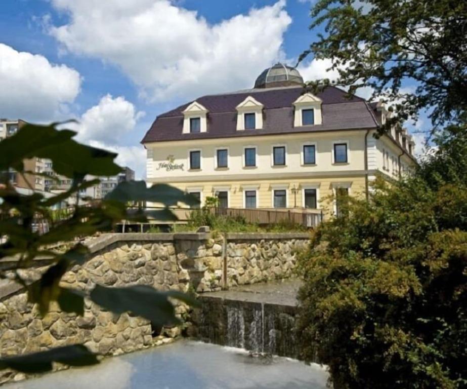 hotel image 35