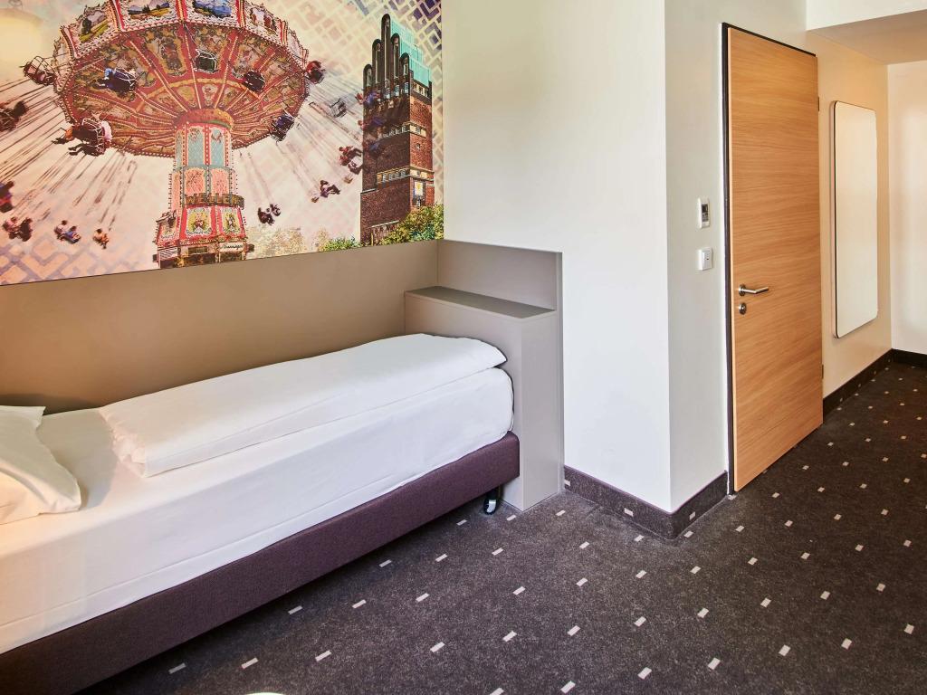 hotel image 13