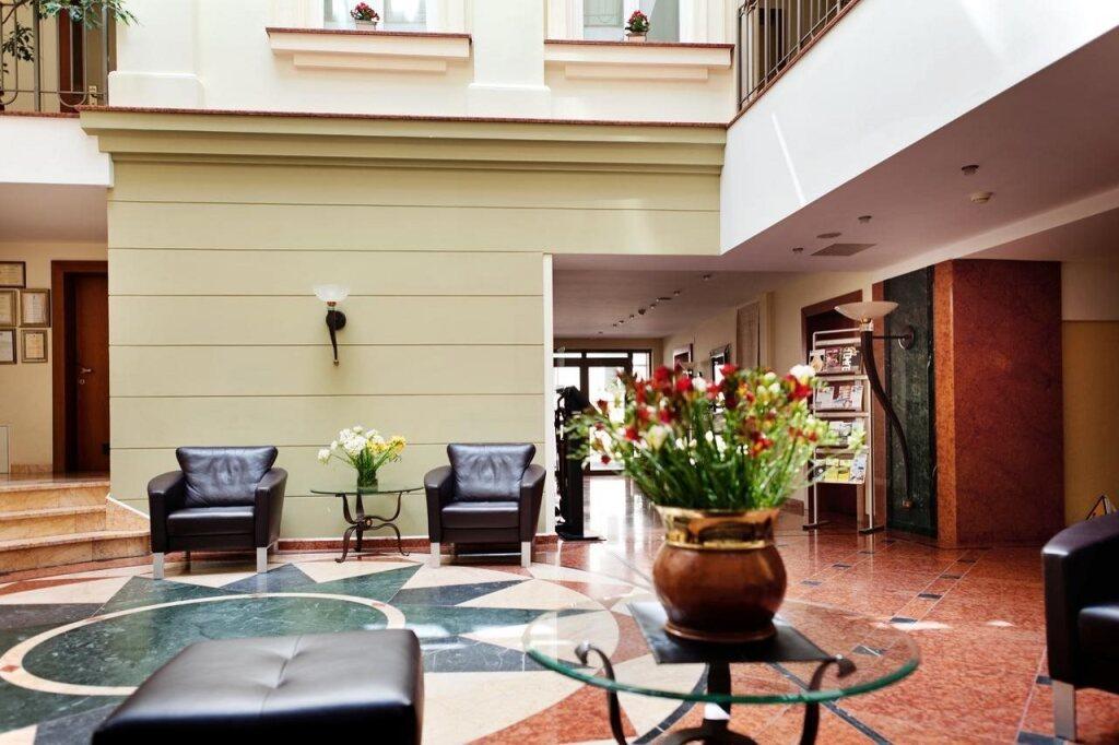 hotel image 10