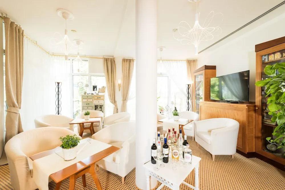 hotel image 12