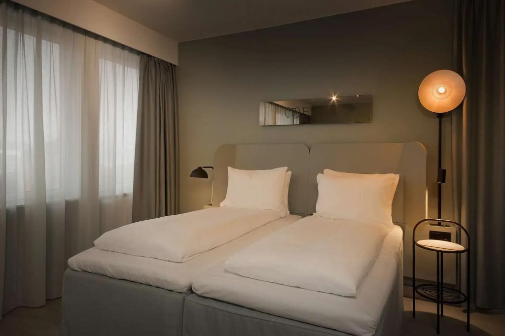 hotel image 16