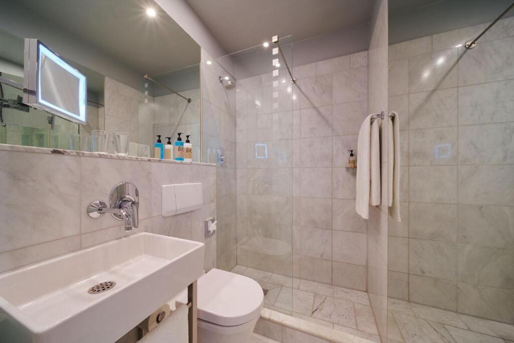hotel image 17