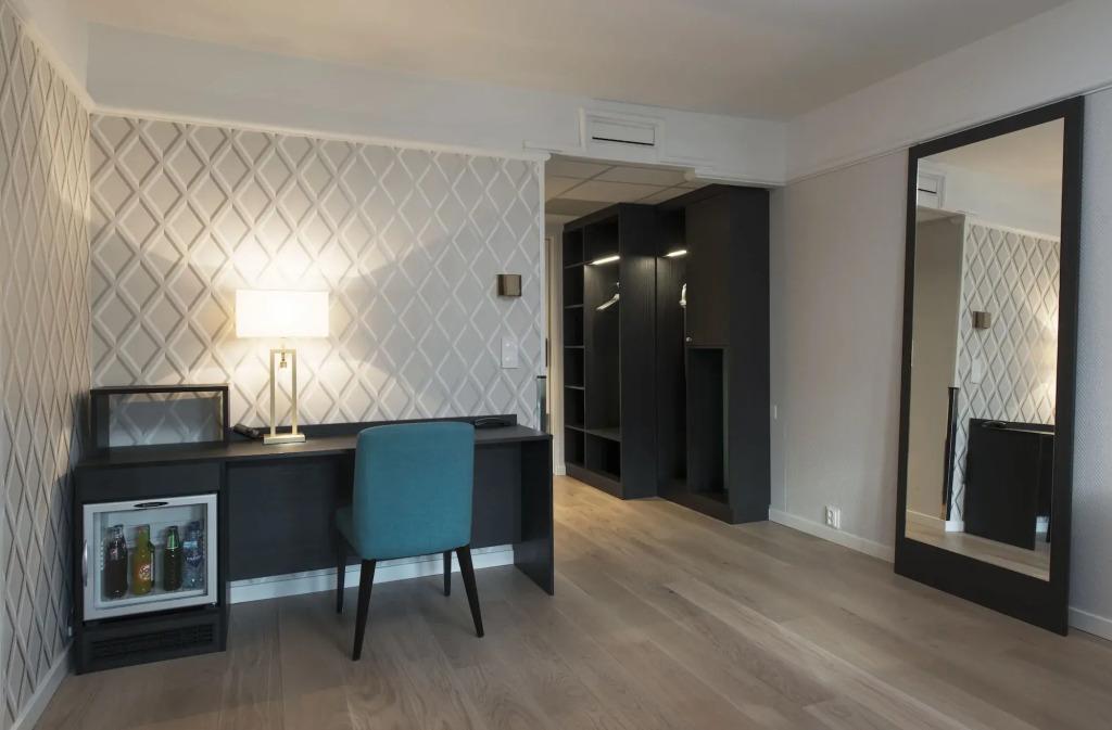 hotel image 13