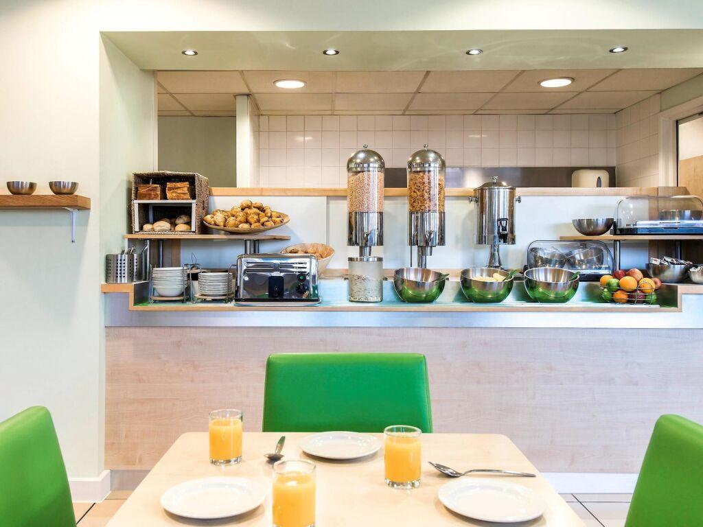 hotel image 12