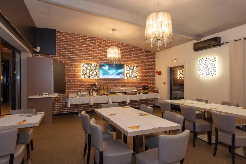 hotel image 12