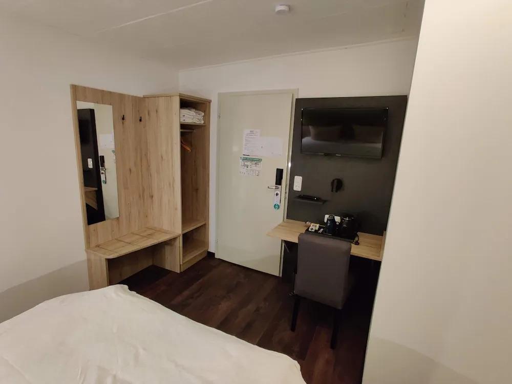 hotel image 12