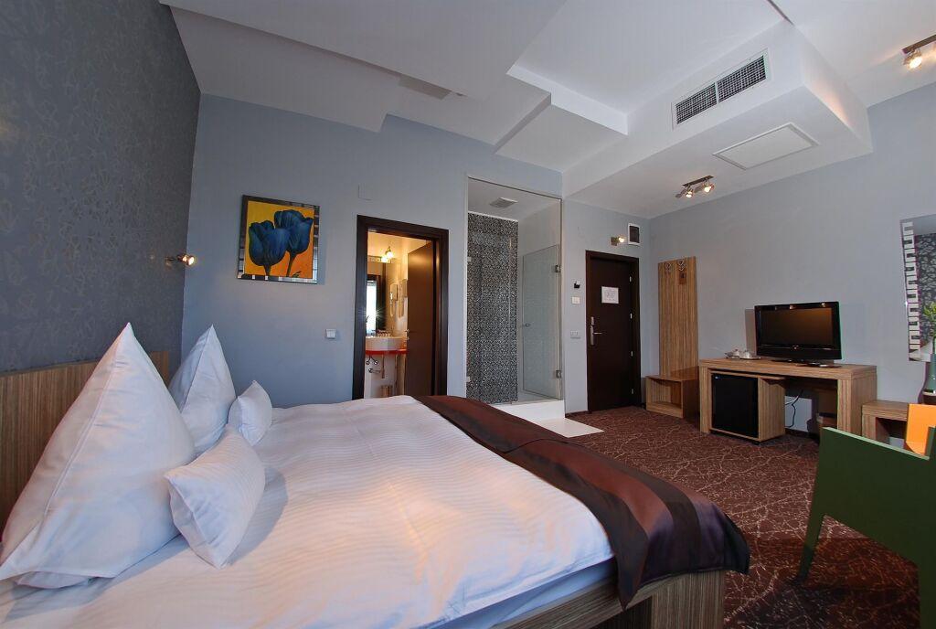 hotel image 13