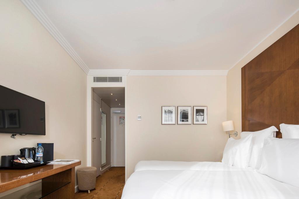 hotel image 16