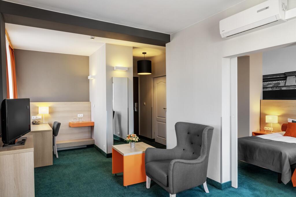hotel image 8