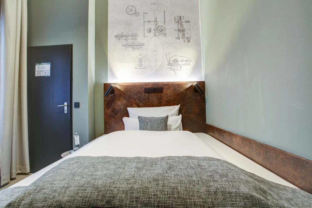 hotel image 12