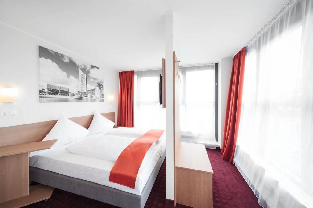 hotel image 13