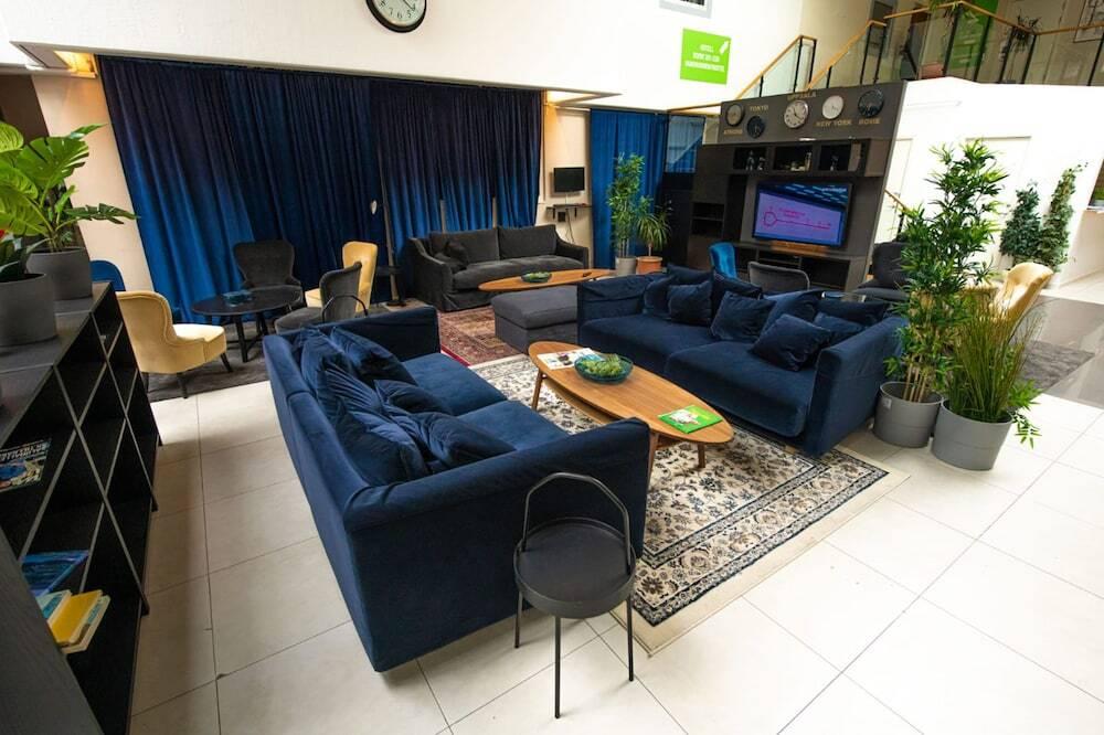 hotel