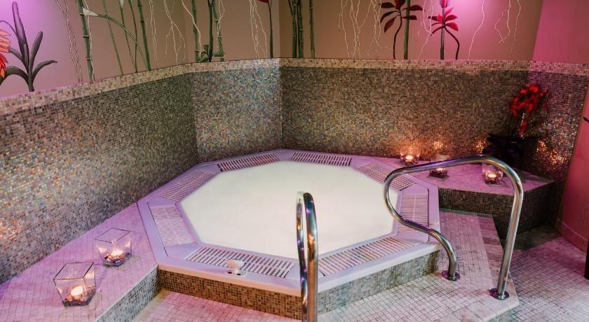 hotel image 10