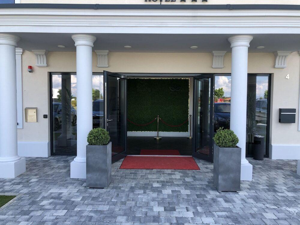 hotel image 8