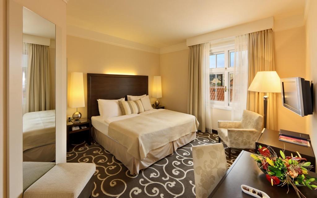 hotel image 36