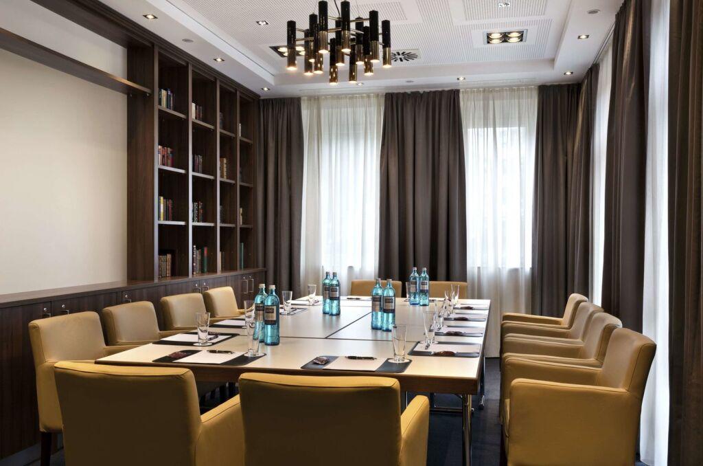 hotel image 13