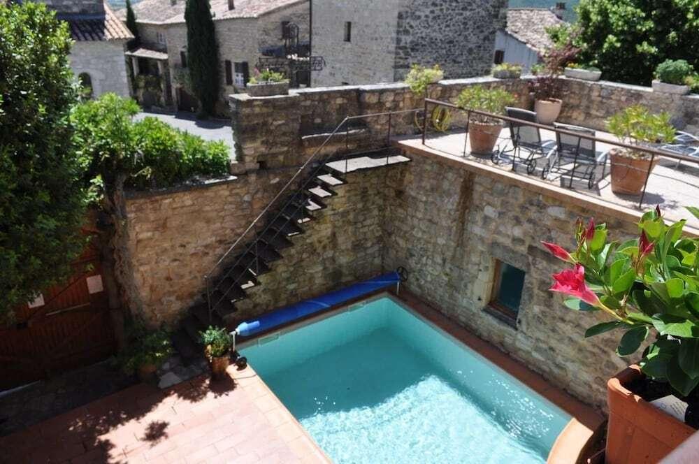 hotel image 9