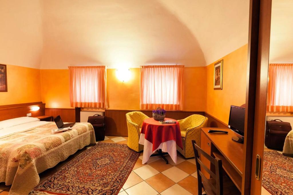 hotel image 7
